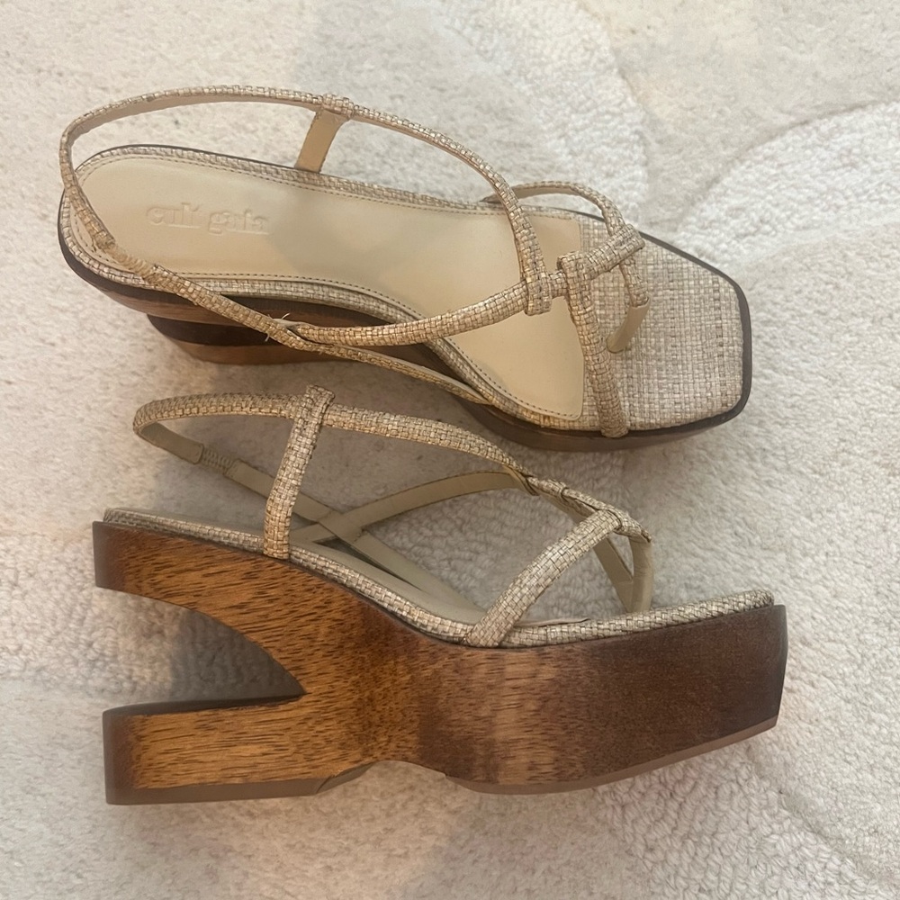 Cult Gaia Women's Cream and Brown Platform Sandals